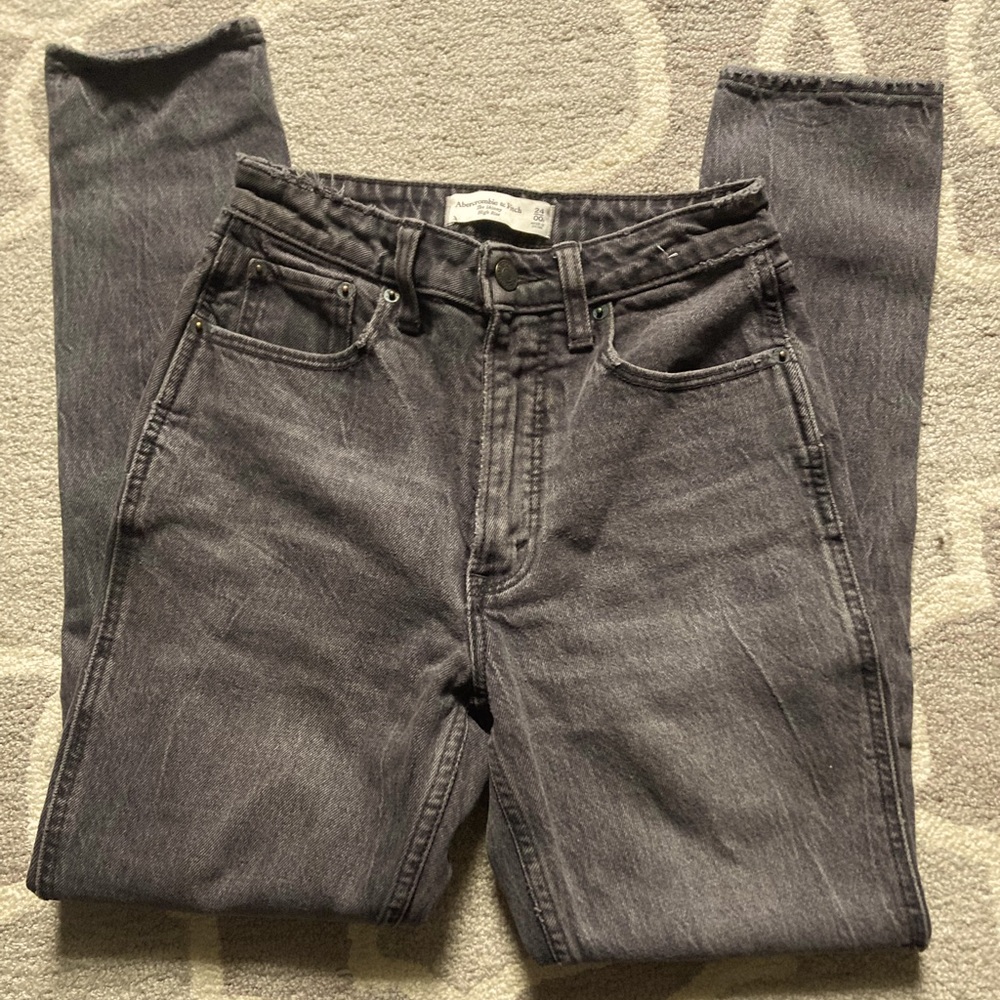 A + F High Rise Skinny Jeans in Rinsed Black